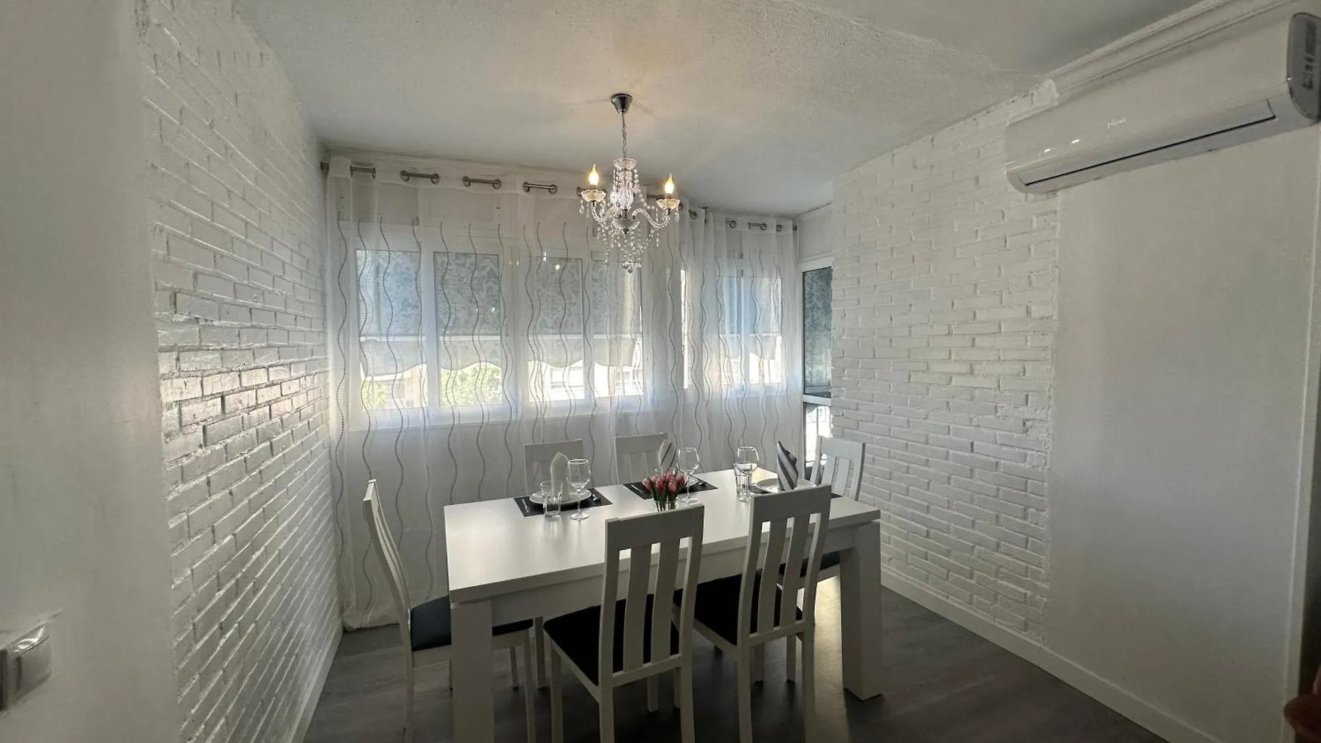 Apartamento En Malaga, Playa Misericordia דירה
